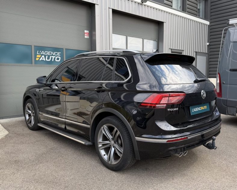 TIGUAN II 2.0 TDI 150ch R-Line - SUIVIS COMPLET - Toit ouvrant -Virtual Cockpit - CarPlay - ATTELAGE