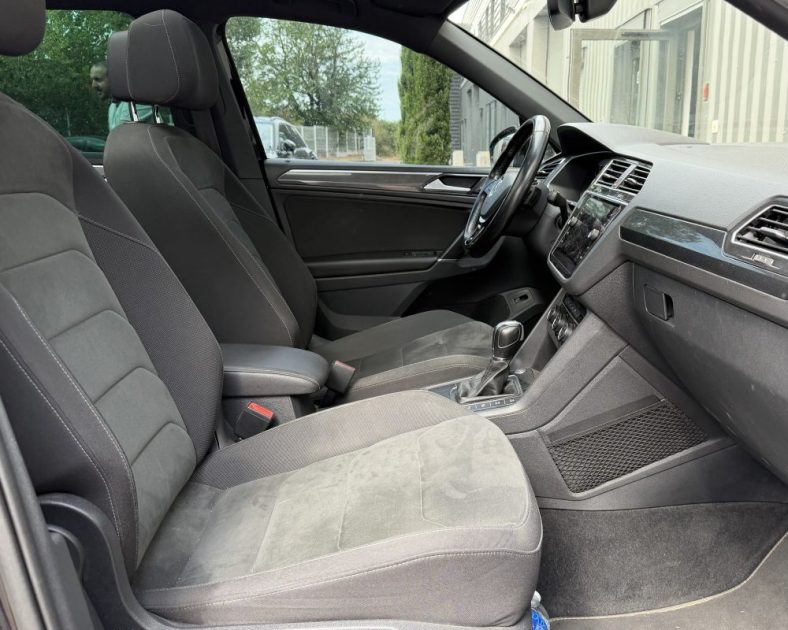 TIGUAN II 2.0 TDI 150ch R-Line - SUIVIS COMPLET - Toit ouvrant -Virtual Cockpit - CarPlay - ATTELAGE