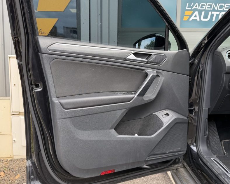TIGUAN II 2.0 TDI 150ch R-Line - SUIVIS COMPLET - Toit ouvrant -Virtual Cockpit - CarPlay - ATTELAGE