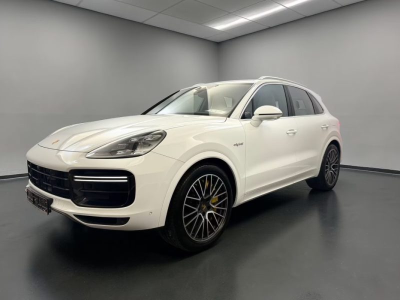 PORSCHE CAYENNE TURBO S E-HYBRID INNO VISION NOCTURNE