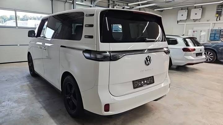 VOLKSWAGEN ID BUZZ PRO 210KWH STYLE 5 PLACES ACC 360