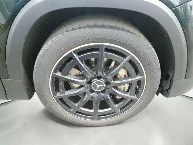 MERCEDES GLB 35 AMG 306CH PANO BURMESTER 5 places