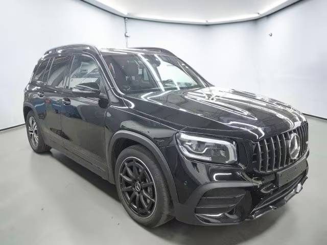 MERCEDES GLB 35 AMG 306CH PANO BURMESTER 5 places