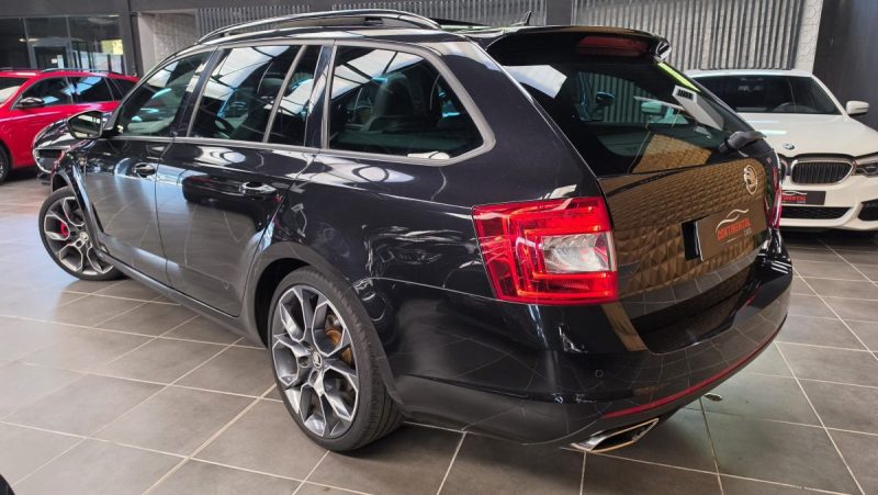 SKODA OCTAVIA SKODA OCTAVIA COMBI 2.0 TSI 220 RS DSG*PANO*CANTON*CUIR*XENON