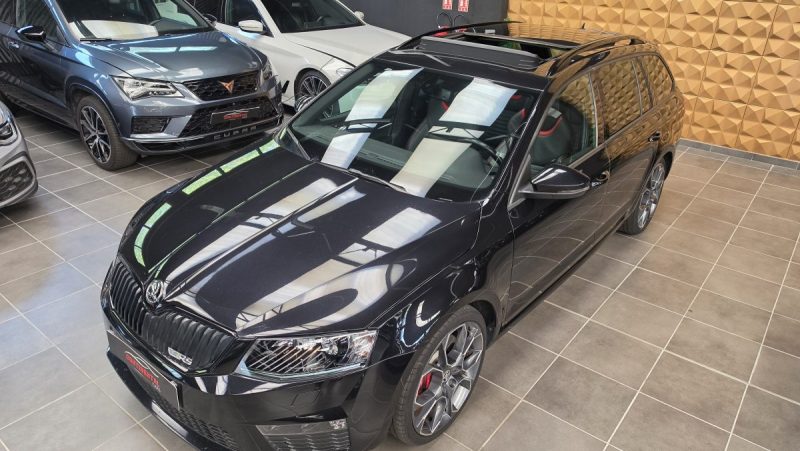 SKODA OCTAVIA SKODA OCTAVIA COMBI 2.0 TSI 220 RS DSG*PANO*CANTON*CUIR*XENON