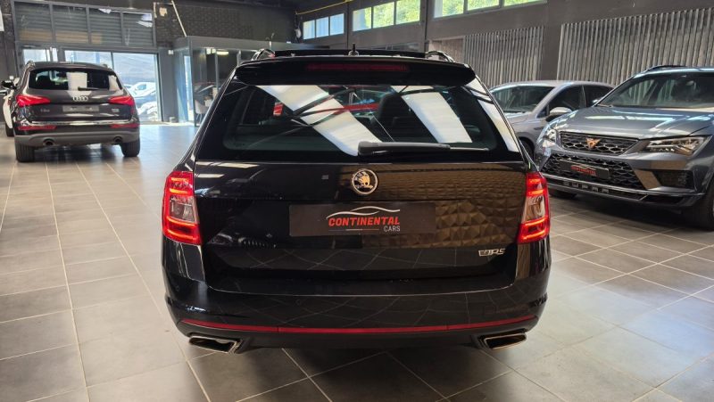 SKODA OCTAVIA SKODA OCTAVIA COMBI 2.0 TSI 220 RS DSG*PANO*CANTON*CUIR*XENON