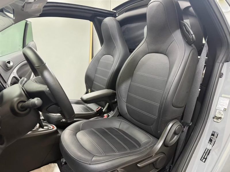 SMART FORTWO CABRIO TAILOR MADE ÉDITION 1 BRABUS 22KW 