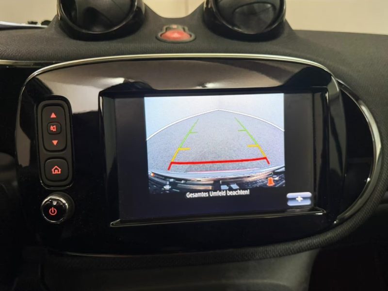 SMART FORTWO CABRIO TAILOR MADE ÉDITION 1 BRABUS 22KW 