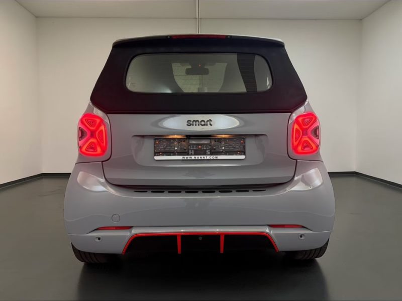 SMART FORTWO CABRIO TAILOR MADE ÉDITION 1 BRABUS 22KW 