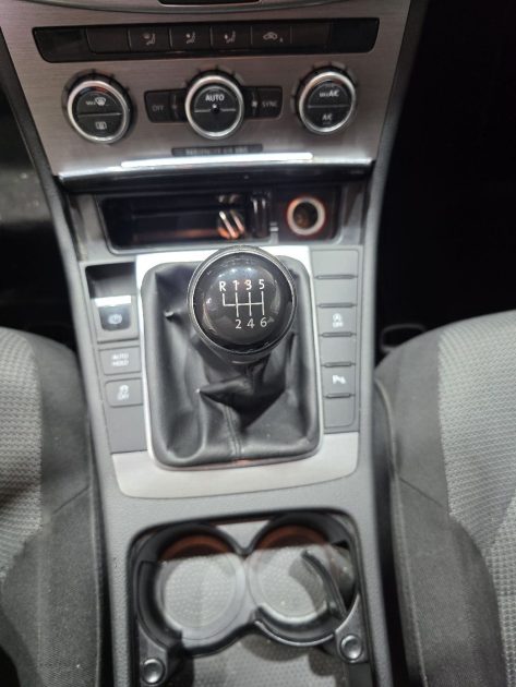VOLKSWAGEN PASSAT SW 1.6 TDI 105 DESIGN EDITION , Carnet d'Entretien, Climatisation, Garantie