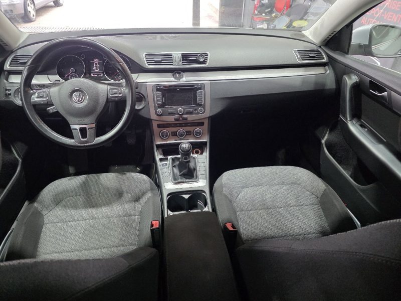 VOLKSWAGEN PASSAT SW 1.6 TDI 105 DESIGN EDITION , Carnet d'Entretien, Climatisation, Garantie