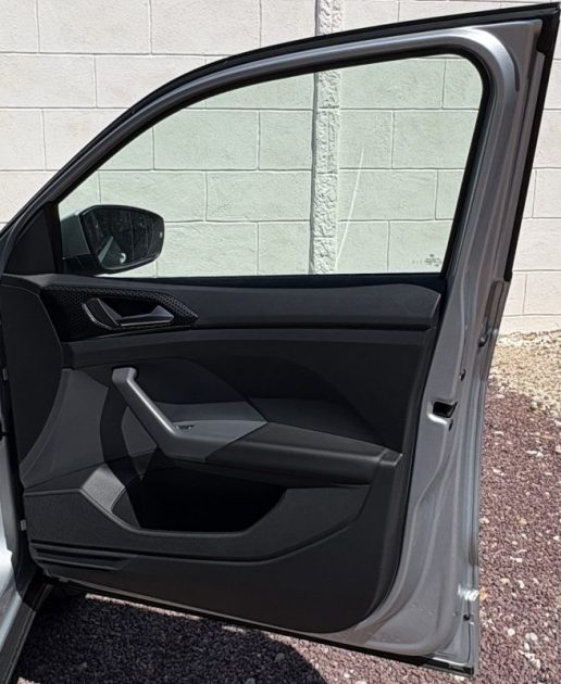 Volkswagen T-Cross R-Line 1.6 Tdi 95Ch Dsg7 (Caméra de recul | Apple Carplay | Feux Led)