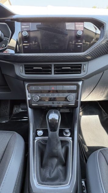 Volkswagen T-Cross R-Line 1.6 Tdi 95Ch Dsg7 (Caméra de recul | Apple Carplay | Feux Led)