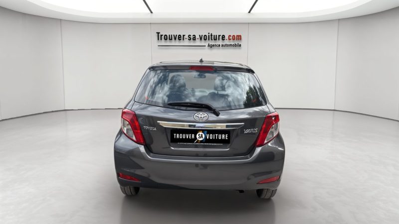 TOYOTA YARIS 1.3L DUAL VVT I LOUNGE 100ch 5 PORTES