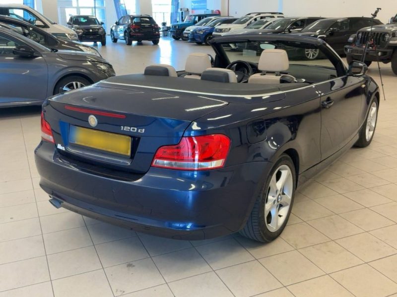 BMW SERIE 1 120D 2.0L 177 CH CABRIOLET E88 2011