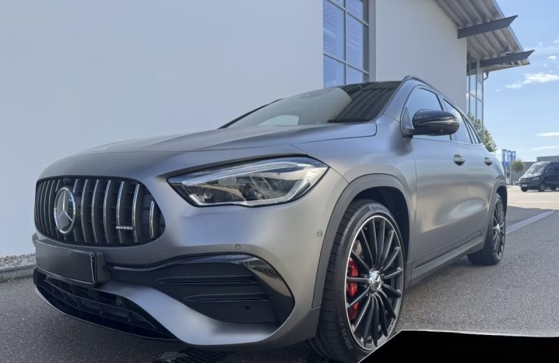 MERCEDES GLA 35 AMG  4M NIGHT HUD ATTELAGE PANO