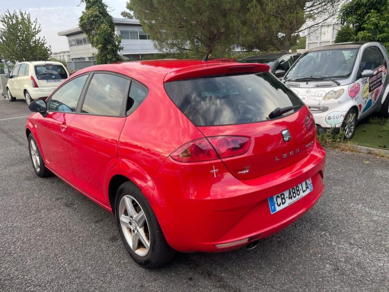 SEAT LEON 1.6 TDI 105 REFERENCE ECOMOTIVE 