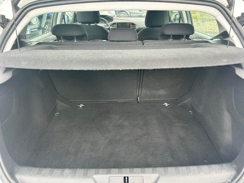 PEUGEOT 308  1.6 HDI 92CH FAP BVM5 ACTIVE