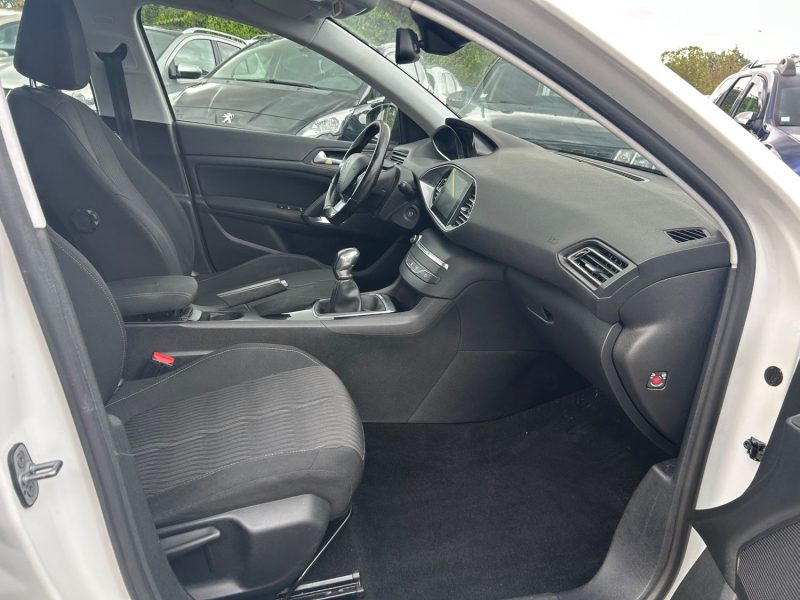 PEUGEOT 308  1.6 HDI 92CH FAP BVM5 ACTIVE