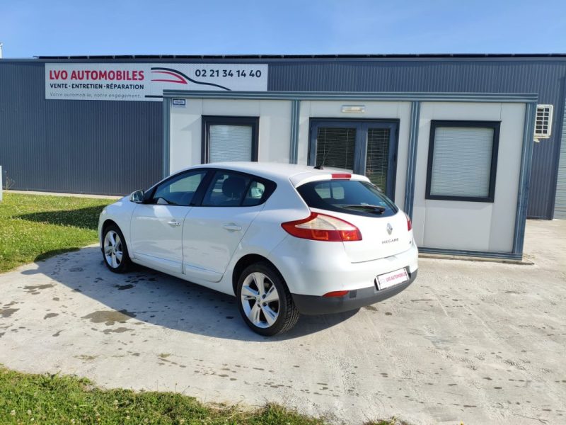 Renault Megane 1.5 dCi Dynamique 110 ch garantie 12 mois Bluetooth - régulateur-clim auto bizone