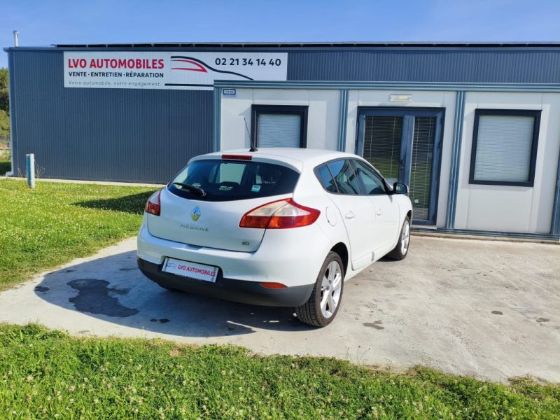 Renault Megane 1.5 dCi Dynamique 110 ch garantie 12 mois Bluetooth - régulateur-clim auto bizone