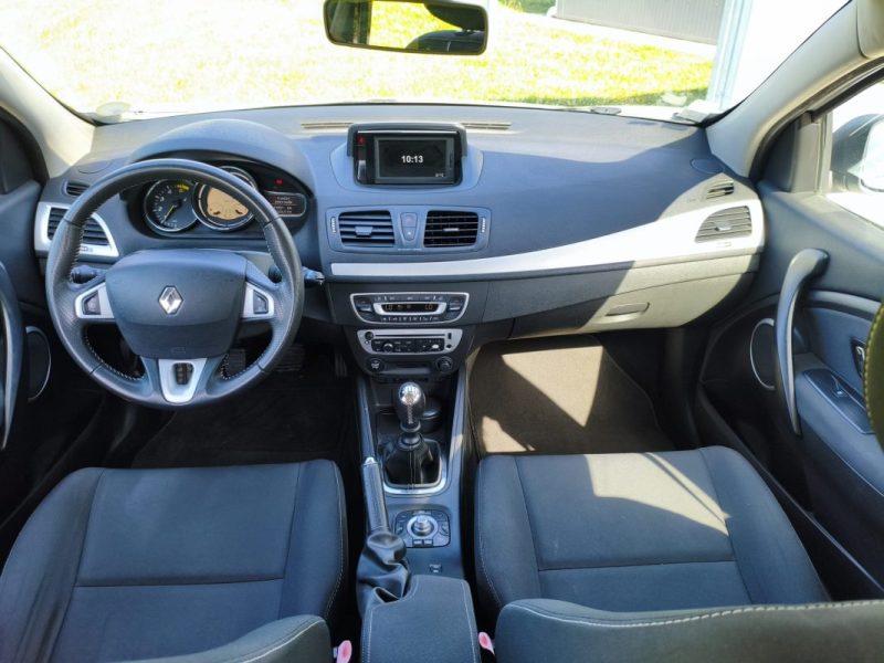 Renault Megane 1.5 dCi Dynamique 110 ch garantie 12 mois Bluetooth - régulateur-clim auto bizone