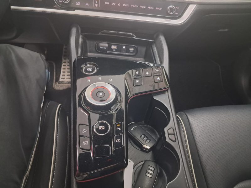 KIA SPORTAGE 1.6 HYBRIDE ESSENCE HEV 230cv GT-LINE PREMIUM BUSINESS/1 ERE MAIN/TVA RECUPERABLE