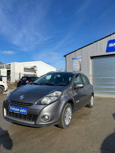 RENAULT CLIO 1.2 ESSENCE 75CH 2010