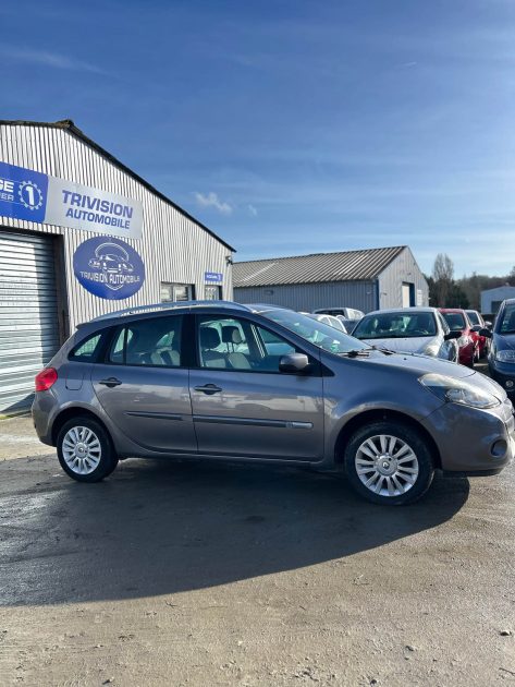 RENAULT CLIO 1.2 ESSENCE 75CH 2010
