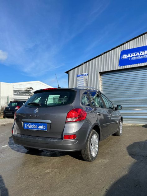 RENAULT CLIO 1.2 ESSENCE 75CH 2010