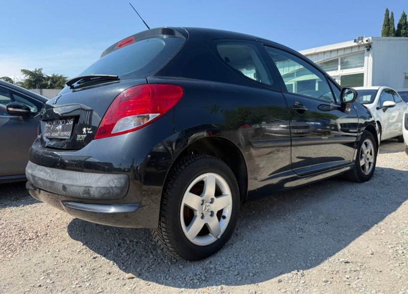 Peugeot 207 1.4 VTI 95 Ch Garantie 