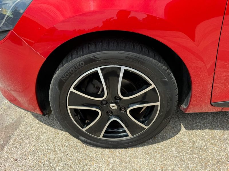 Renault Clio IV Estate 1.5 DCi 75Ch 90G Limited