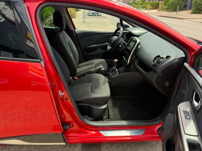 Renault Clio IV Estate 1.5 DCi 75Ch 90G Limited