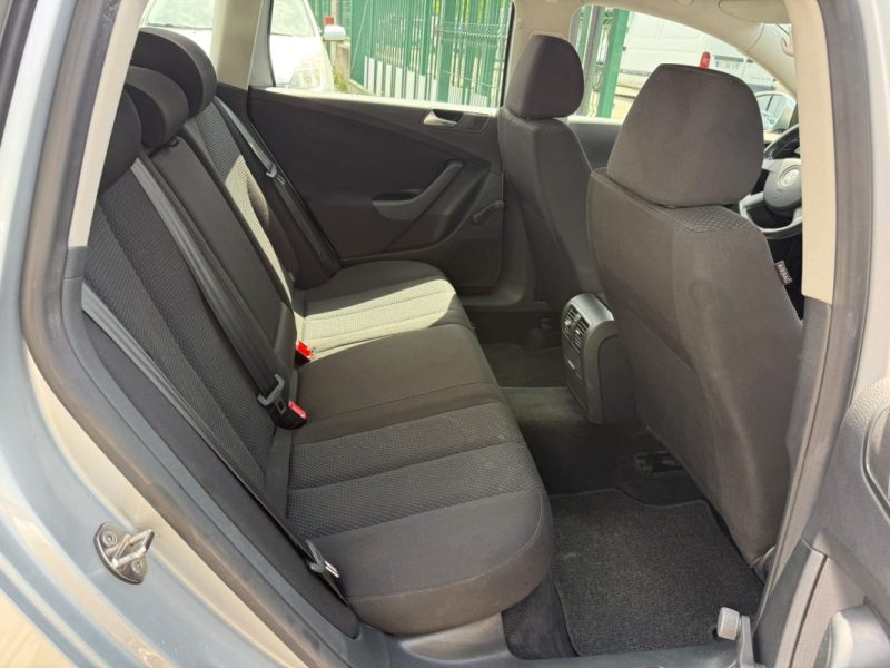 VOLKSWAGEN PASSAT SW 2.0 TDi 140CV CONFORTLINE BVM6