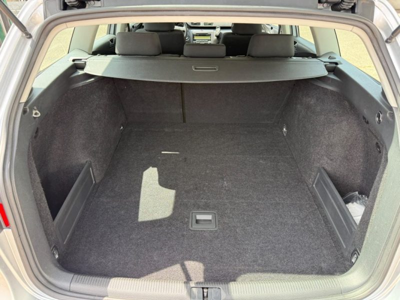 VOLKSWAGEN PASSAT SW 2.0 TDi 140CV CONFORTLINE BVM6