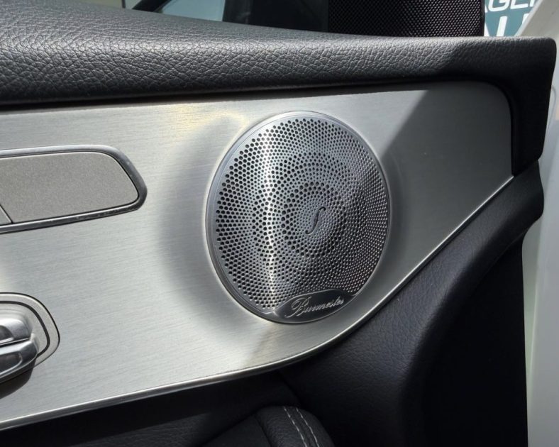 Mercedes GLC Coupé 300d 4Matic 245ch AMG Line 2020 — Entretien complet MERCEDES - Audio Burmester