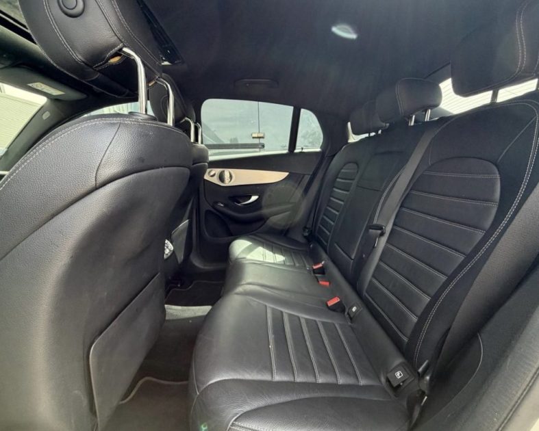 Mercedes GLC Coupé 300d 4Matic 245ch AMG Line 2020 — Entretien complet MERCEDES - Audio Burmester