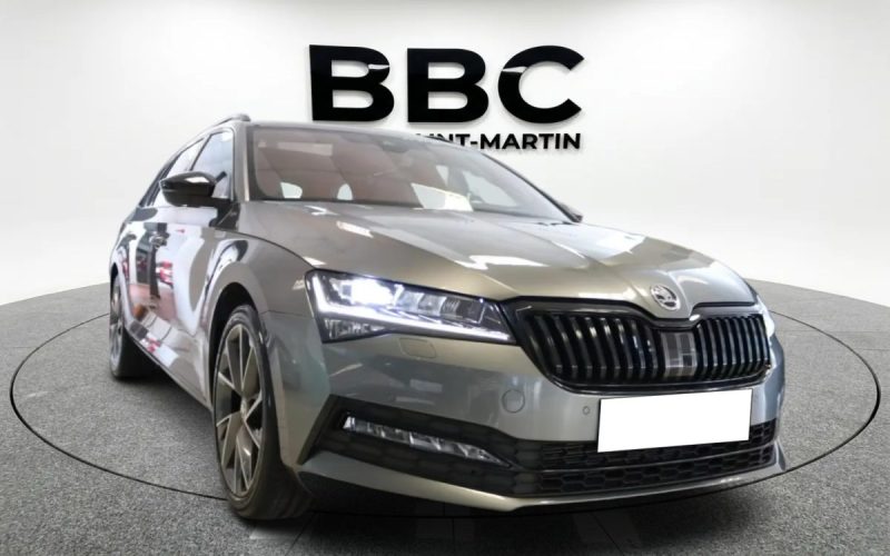 SKODA SUPERB COMBI SPORTLINE DCC PANO KAMERA MEMORY SPORTLINE 2022