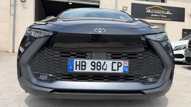 TOYOTA C-HR 1.8 140H DYNAMIC 2025