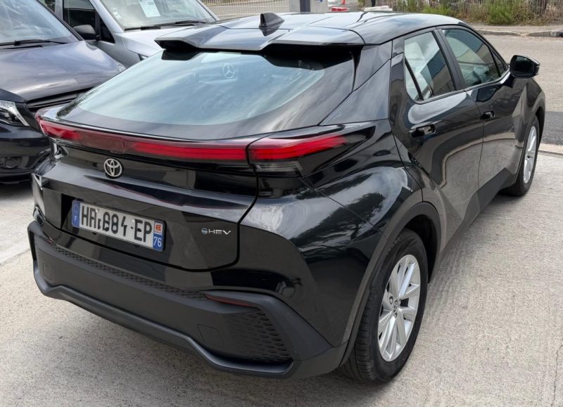 TOYOTA C-HR 1.8 140H DYNAMIC 2025