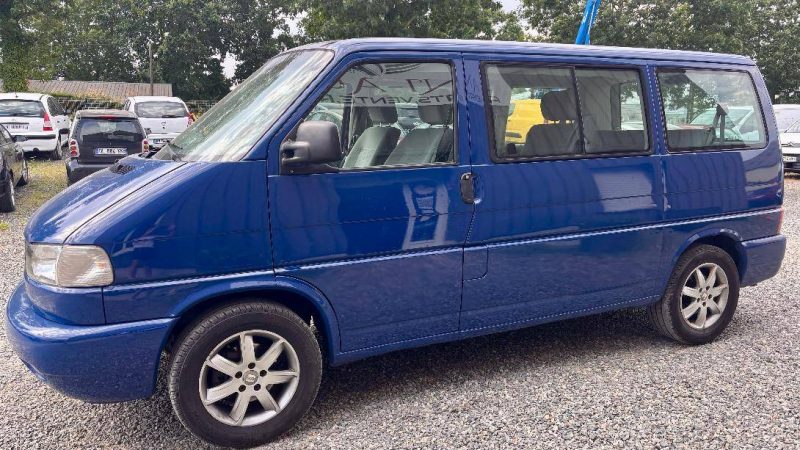 VOLKSWAGEN  MULTIVAN   