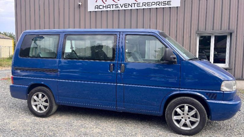 VOLKSWAGEN  MULTIVAN   