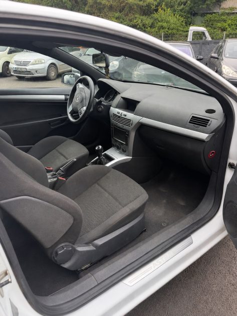 OPEL ASTRA GTC 1.6 115 SPORT 2009
