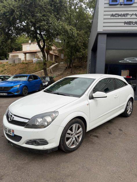 OPEL ASTRA GTC 1.6 115 SPORT 2009