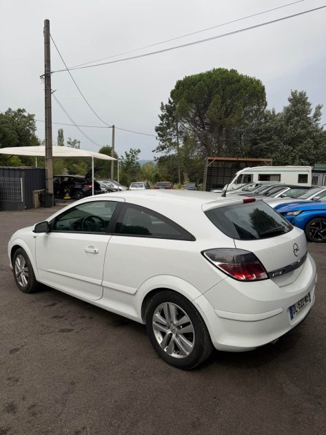 OPEL ASTRA GTC 1.6 115 SPORT 2009