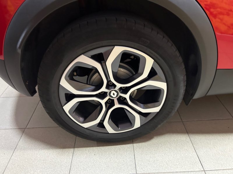 RENAULT CAPTUR 2 1.0 TCE 90 RIVE GAUCHE 04/2024 PRIX HT : 11990 € PRIX TTC : 14388 € 