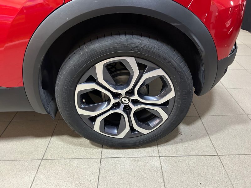 RENAULT CAPTUR 2 1.0 TCE 90 RIVE GAUCHE 04/2024 PRIX HT : 11990 € PRIX TTC : 14388 € 