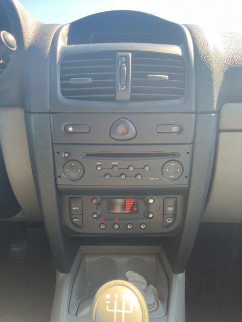 Renault Clio 2 1.4i 98 Ch Garantie 