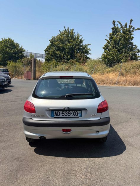 PEUGEOT 206 XT PACK 1.4i TU 75cv 