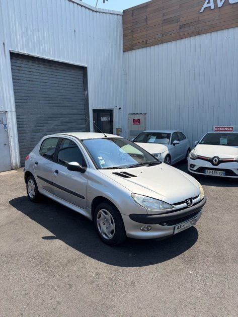 PEUGEOT 206 XT PACK 1.4i TU 75cv 